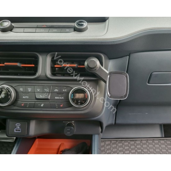 Ford Maverick Air Vent Phone holder mount (magnetic)