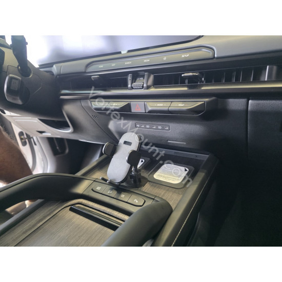 2027 Kia Telluride Vehicle Phone Mount (Stick On)